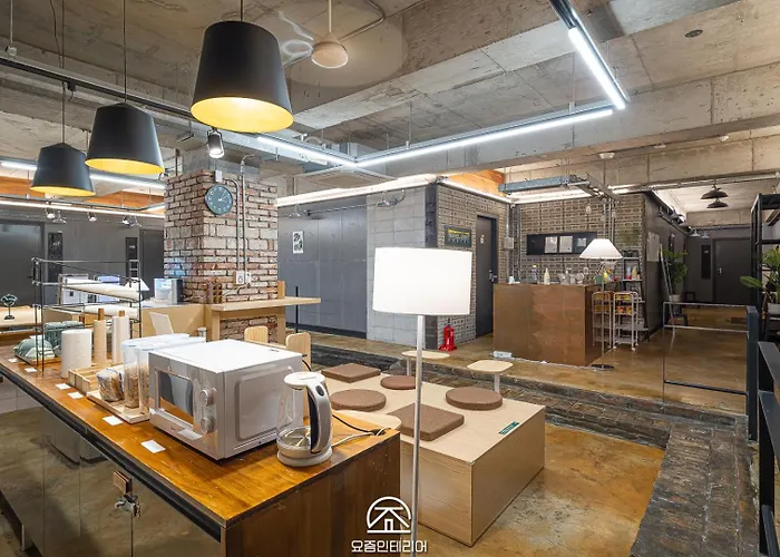 Travel Light Hostel Pusan